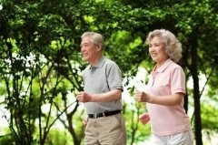 国仁健康：如何提高老人免疫力？